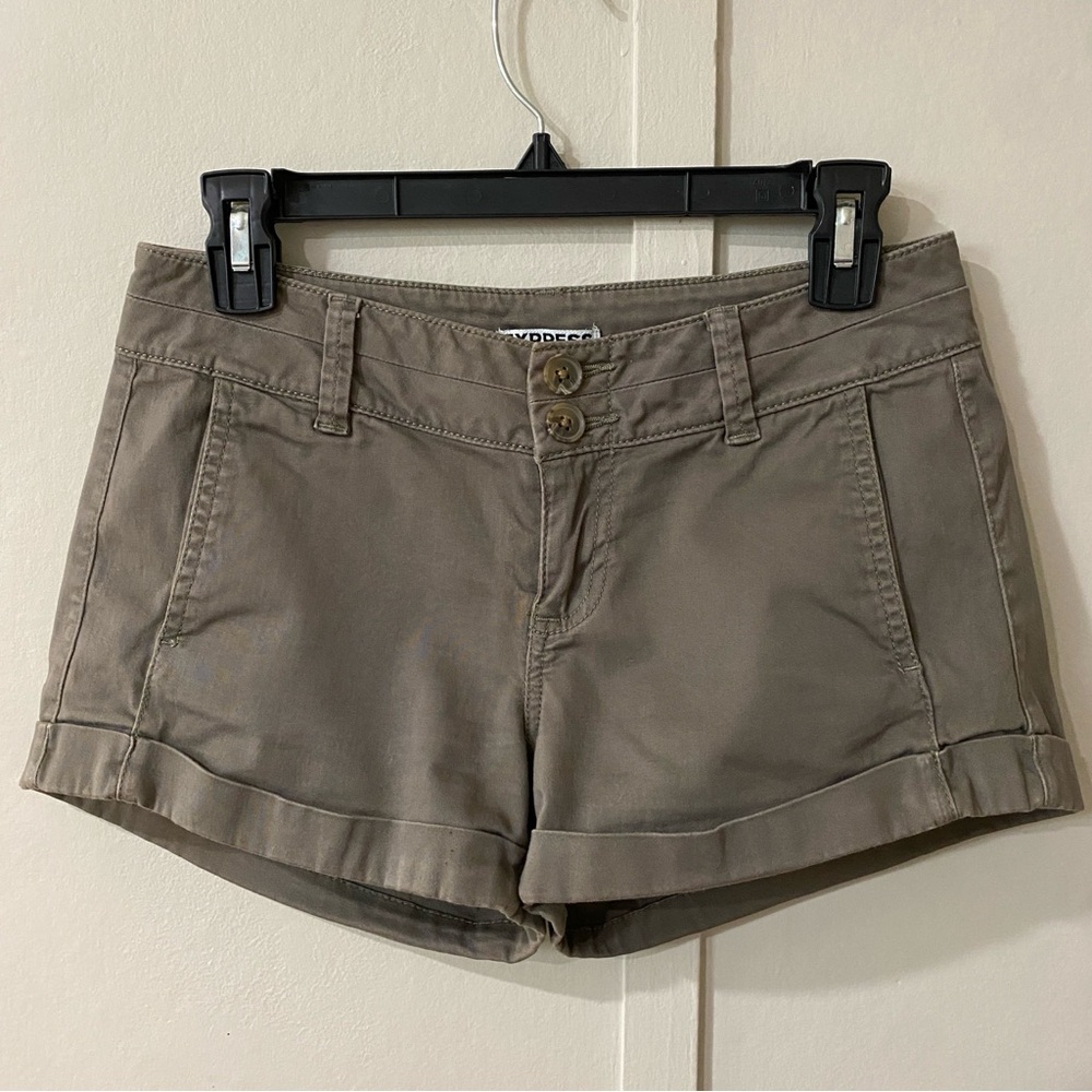 Express Gray Button-up Cuffed Shorts, Size 0